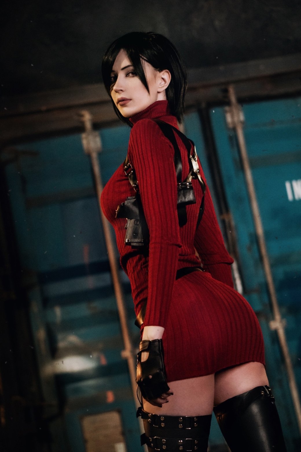 Галерея Модель снялась в каноничном косплее на Аду Вонг из Resident Evil - 3 фото