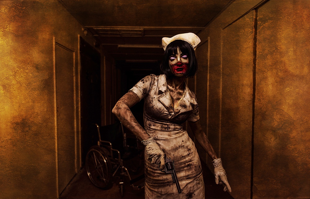 Жуткий косплей медсестры из Silent Hill 3 на Хэллоуин — изображение 6