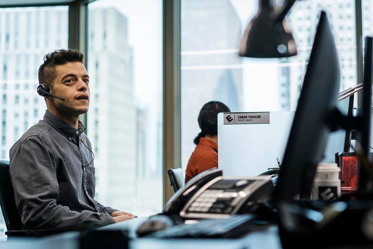 Суть. Рецензия на 5 серию 3 сезона «Мистера Робота» — фото 1
