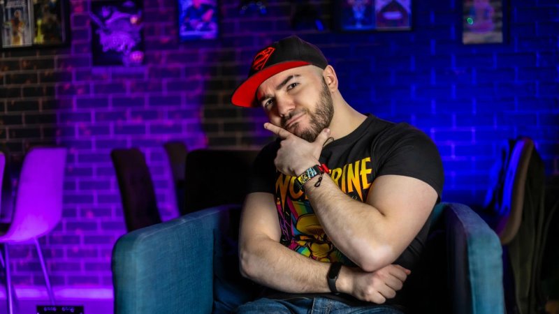 «Миллионы за озвучку — это миф»: основатель Flarrow Films о реальных заработках в дубляже, конкуренции и работе над «Человеком-бензопилой» - изображение 1