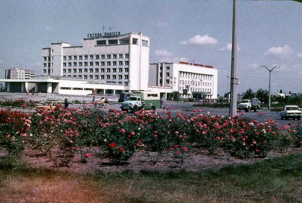 Галерея Аварии на Чернобыльской АЭС 31 год. Припять тогда и сейчас - 2 фото