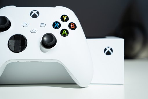 Microsoft представила две июньские игры для подписчиков Xbox Live Gold