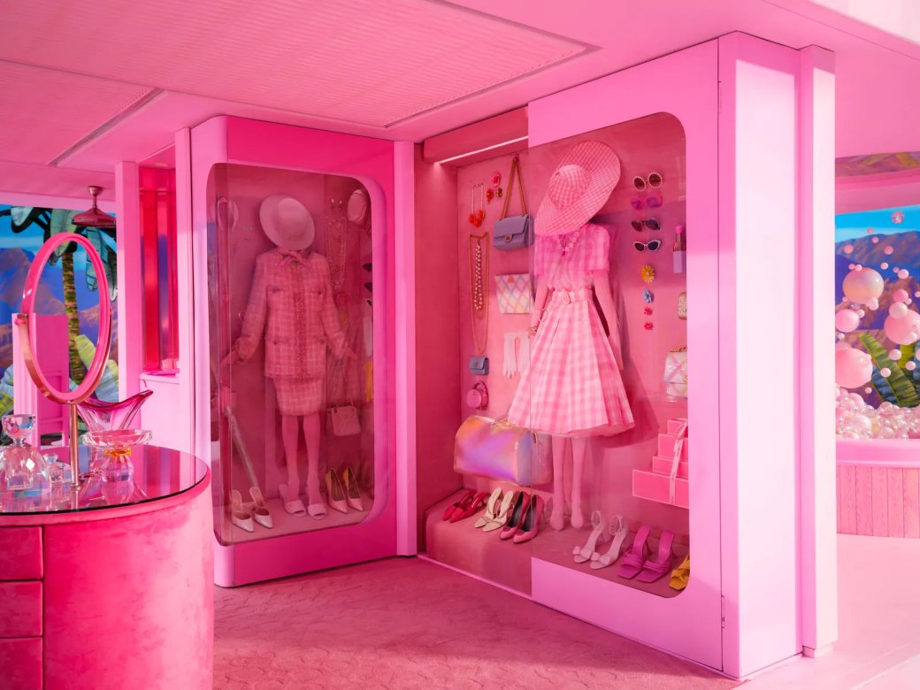 Галерея Создатели «Барби» рассказали о декорациях во всех возможных оттенках розового - 5 фото