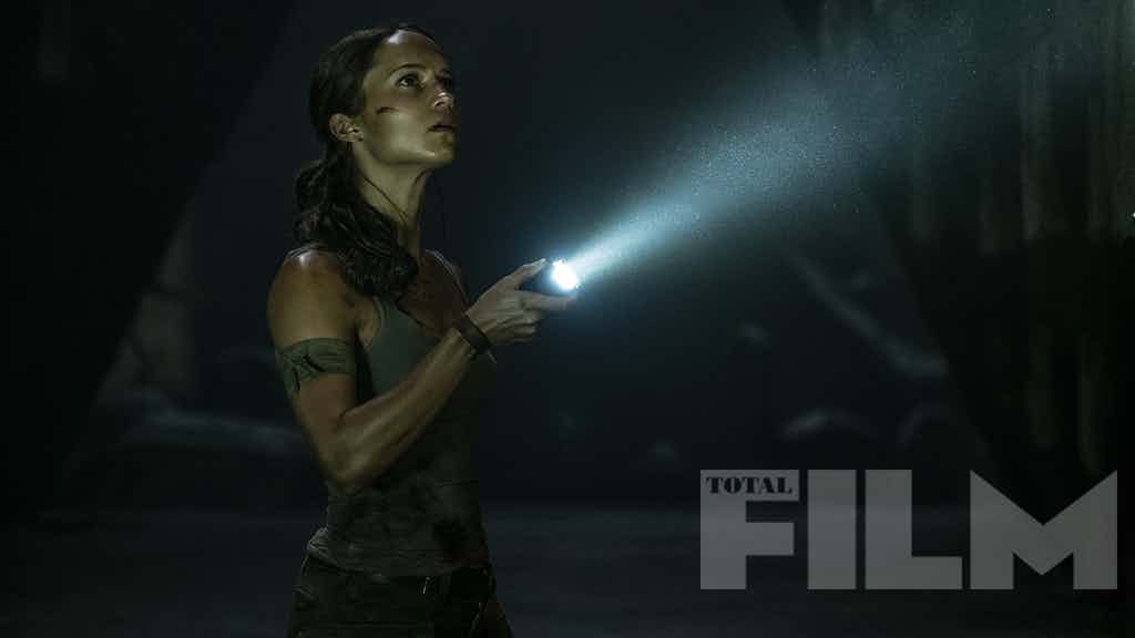 Алисия Викандер с луком и ледорубом на новых кадрах фильма Tomb Raider. Та самая Крофт? — фото 5