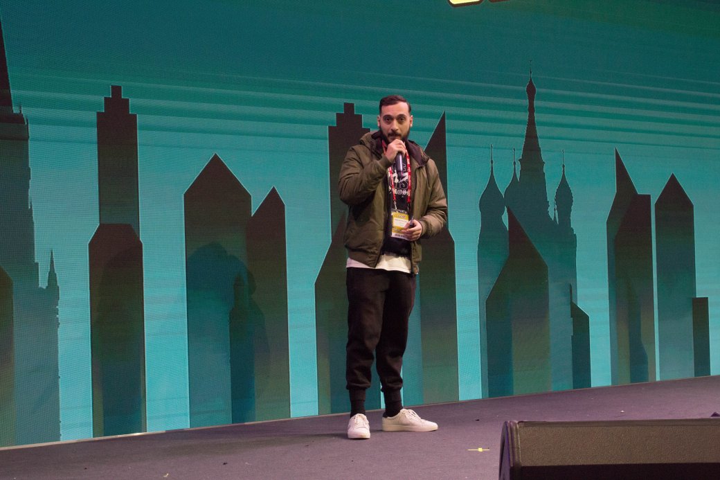 Встреча с «Канобу», Дмитрий Глуховский, Ник Перумов. Comic Con Russia и «Игромир» 2019. День 4 — фото 16