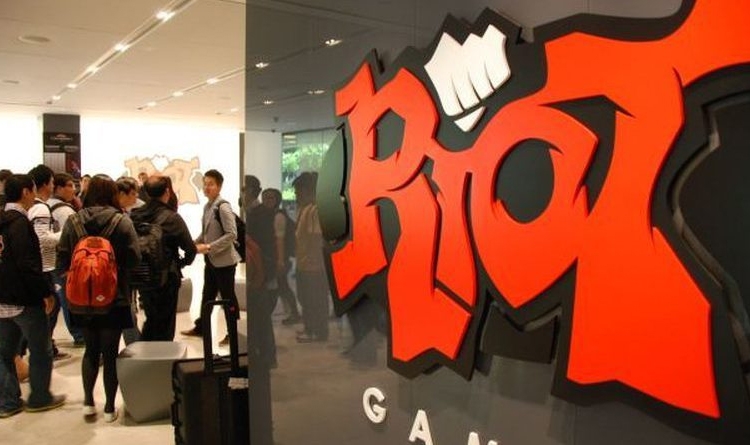 ​Штат Калифорния подает в суд на Riot Games из-за гендерной дискриминации — фото 1