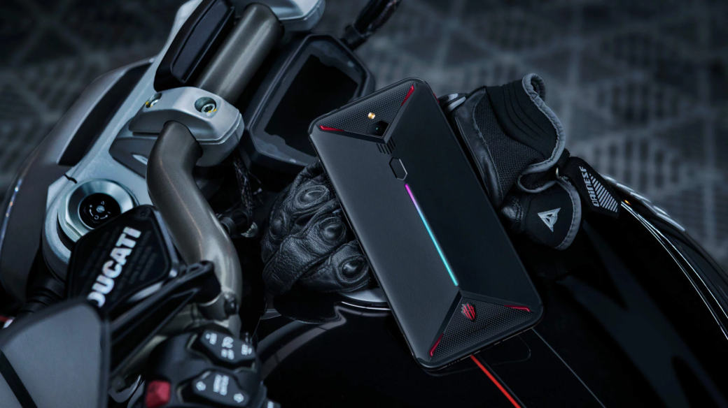 ZTE представила новый игровой смартфон Nubia Red Magic 3. В него уместили активное охлаждение — фото 1