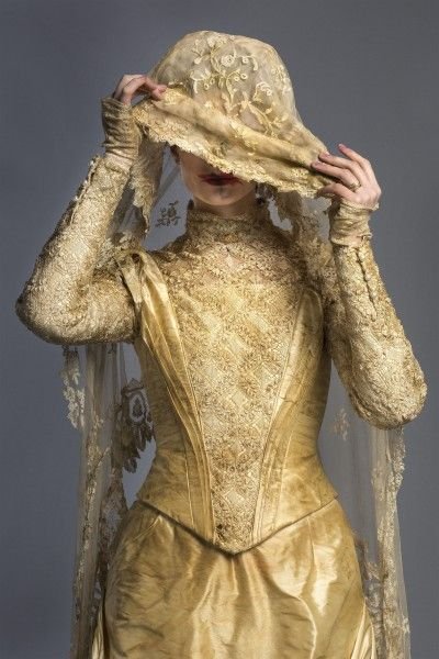Галерея Первый взгляд на кошмарную невесту из «Шерлока» - 5 фото