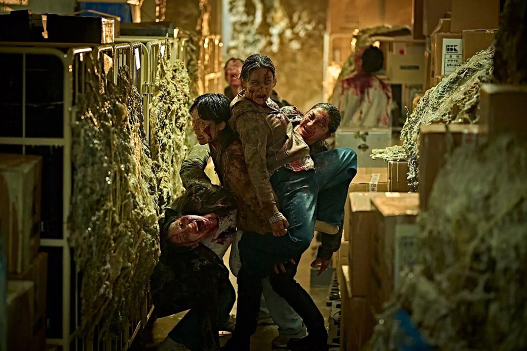 Кадр из фильма «Колония»

Источник: Showbox