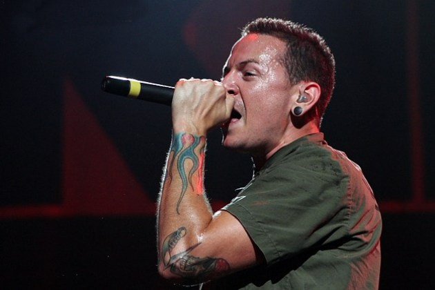 Вокалист Linkin Park готов бить в лицо фанатов за упреки в продажности — фото 1