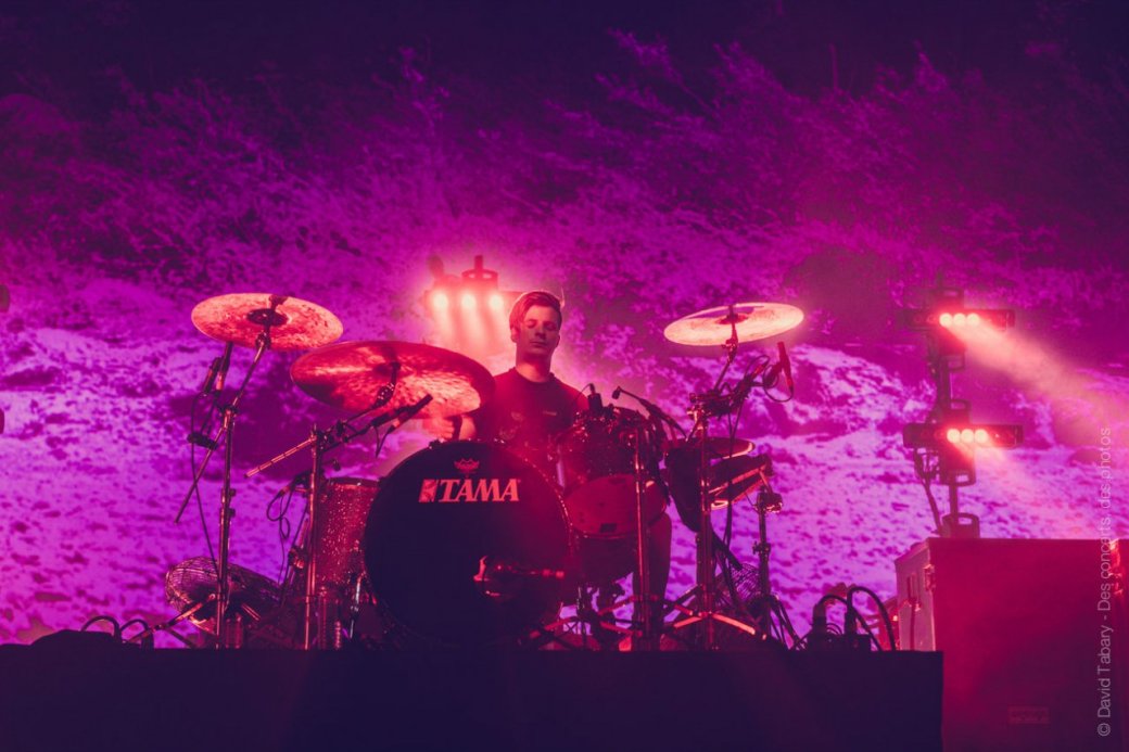 «Сейчас музыка переживает дикие времена». Джек Беван из Foals о новых альбомах и современной музыке — фото 2