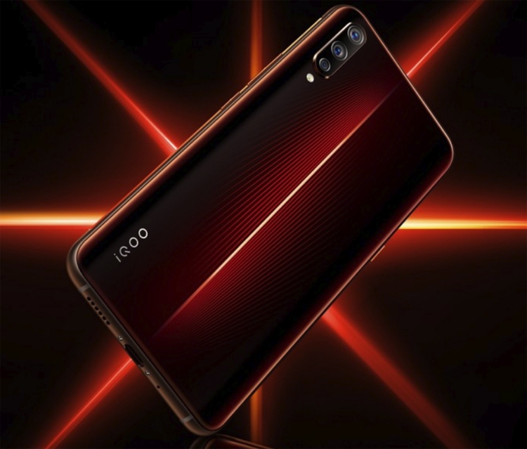 Vivo представила флагман iQOO — новый конкурент Samsung Galaxy S10 и Xiaomi Mi 9 — фото 3
