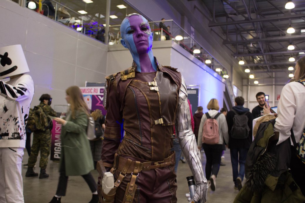 Встреча с «Канобу», Дмитрий Глуховский, Ник Перумов. Comic Con Russia и «Игромир» 2019. День 4 — фото 34