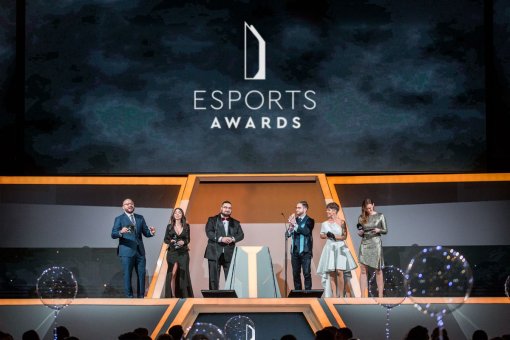 На церемонии Esports Awards 2022 победили m0NESY и s1mple
