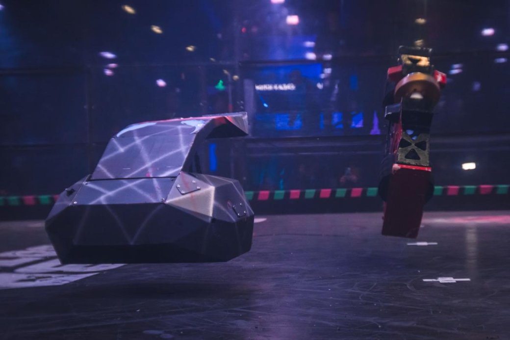 Галерея Сосновоборская команда вывела на арену «Стокилограммовый Сокол» в рамках «Битвы роботов» - 2 фото