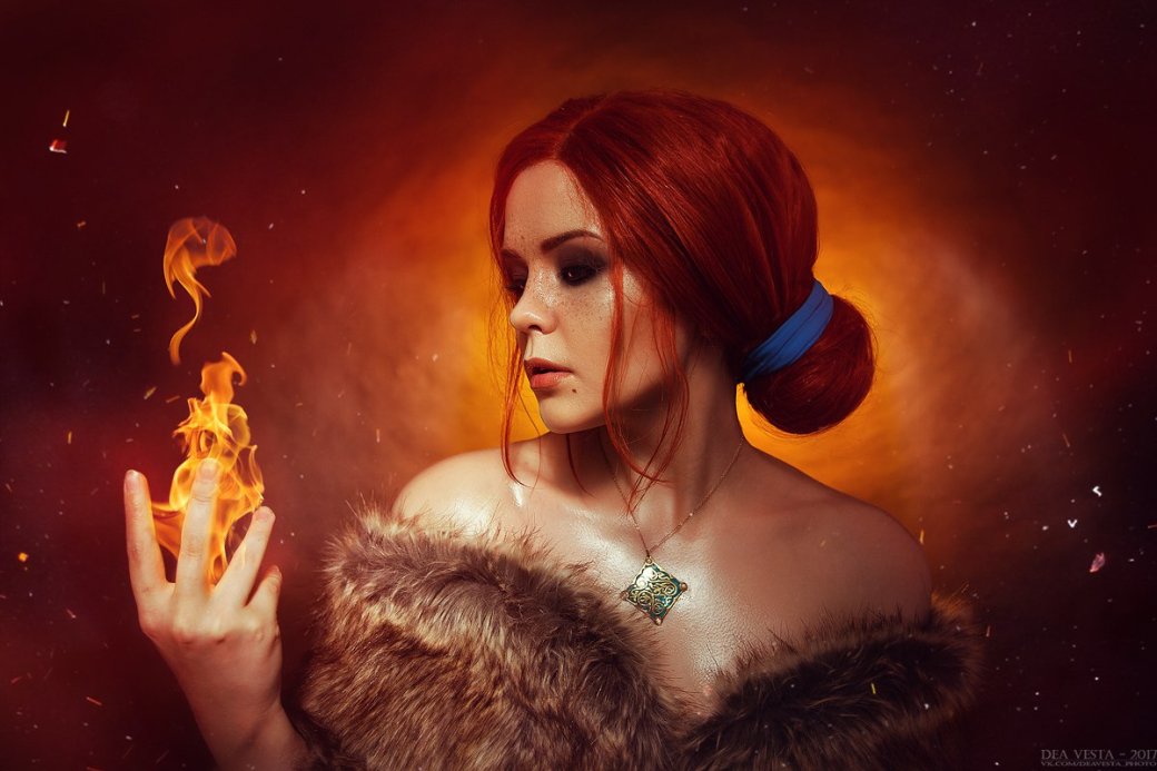 Галерея Огненная чародейка Трисс Меригольд в новом косплее по «Ведьмаку» - 1 фото