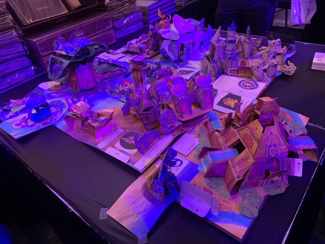 На BlizzCon в этом году развернулась настоящая Ярмарка Новолуния из World of Warcraft — фото 14