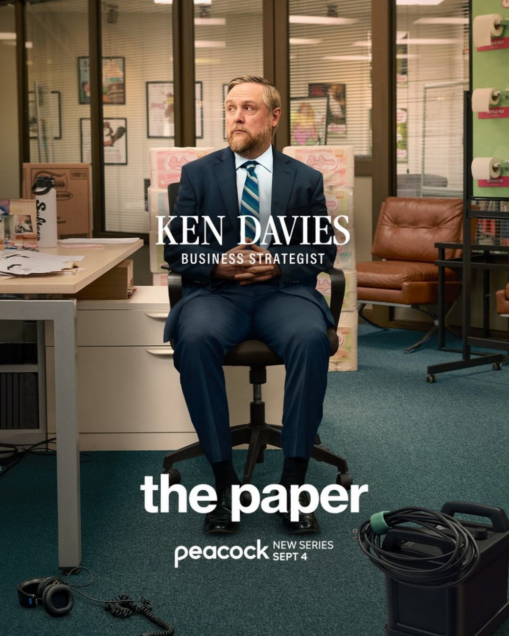 Галерея Мокьюментари-ситком «Газета» получил пачку персонажных постеров - 9 фото