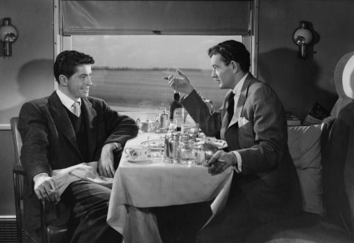 Следующим фильмом Дэвида Финчера может стать ремейк «Незнакомцев в поезде»