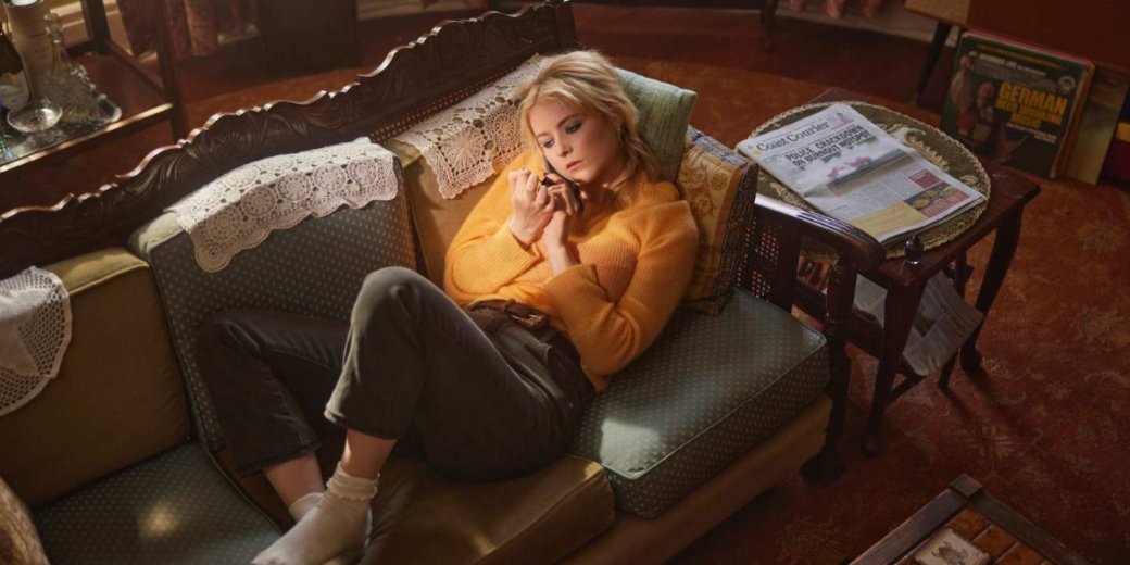 10 уютных сериалов 2023 года, которые вы могли пропустить: подставные судьи, друзья и рок 70-х — фото 2