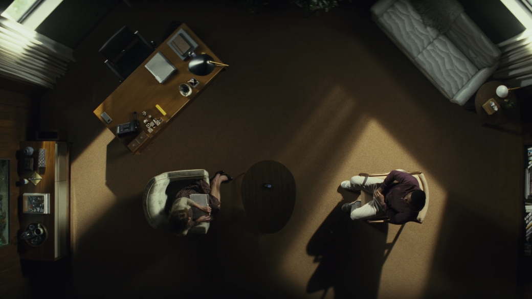 Рецензия на сериал Homecoming — психологический триллер с Джулией Робертс от автора «Мистера Робота» — изображение 3