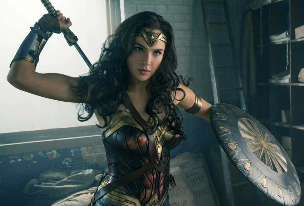 ​Warner Bros. хотят выпустить «Чудо-женщину» сразу в онлайн-кинотеатры — фото 1