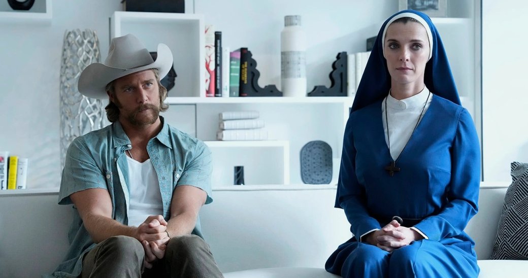 Первые впечатления от сериала «Миссис Дэвис»: монахиня на мотоцикле и её квест в духе «Проповедника» — фото 6