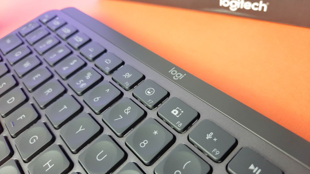 Обзор Logitech MX Keys Mini: компактная беспроводная клавиатура с умной подсветкой — фото 10
