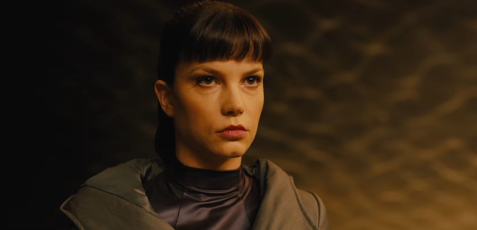 Разбираем трейлер «Бегущего по лезвию 2049». Повсюду одни репликанты — фото 15