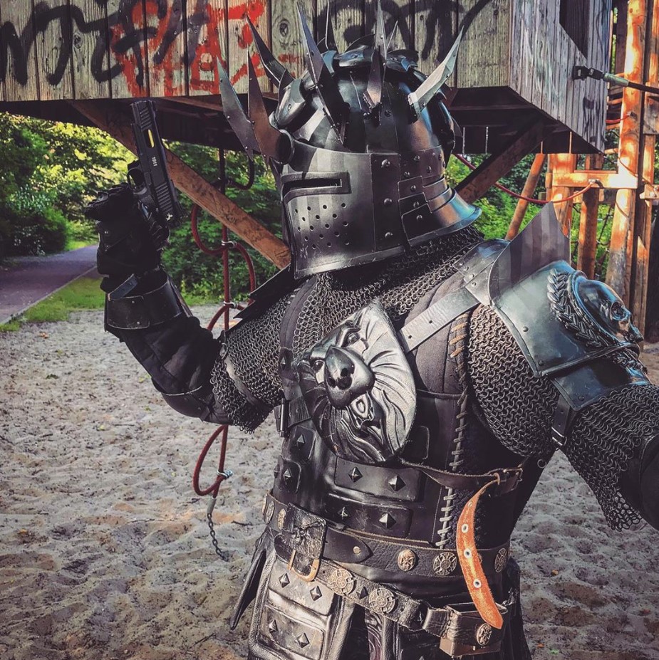 Косплей For Honor: фанат сделал так, что отличить от игры невозможно — изображение 3