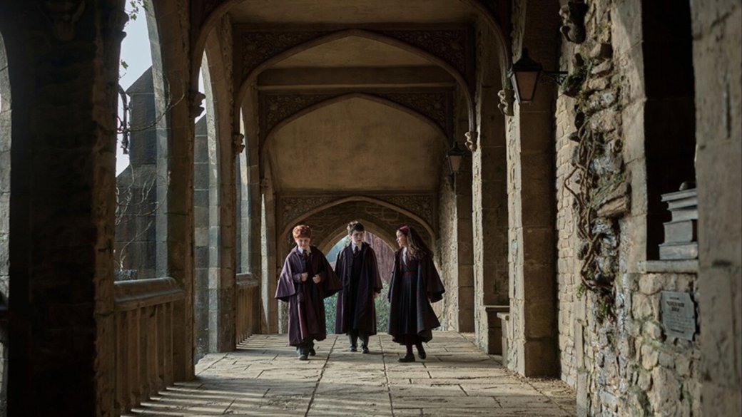 Первые зрители тизера отметили, что цветовая палитра сериала намного темнее, чем в оригинальных фильмах

Источник: HBO Max