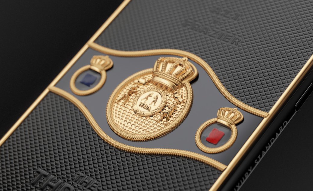 В России вышел iPhone 11 Pro с фрагментом водолазки Стива Джобса и дизайном iPhone 2007 года — изображение 3