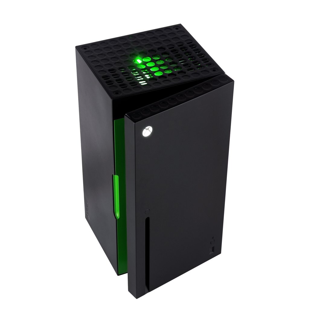 Галерея Microsoft выпустит мини-холодильники в виде Xbox Series X - 2 фото