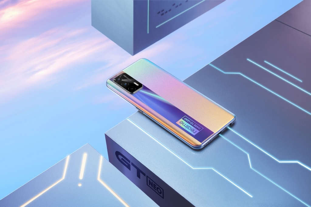 Представлен Realme GT Neo — смартфон с экраном 120 Гц и NFC — фото 1