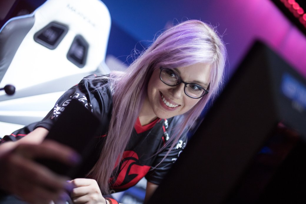 DreamHack проведет турнир по CS:GO только для женщин. В интернете уже раскритиковали это решение — фото 1
