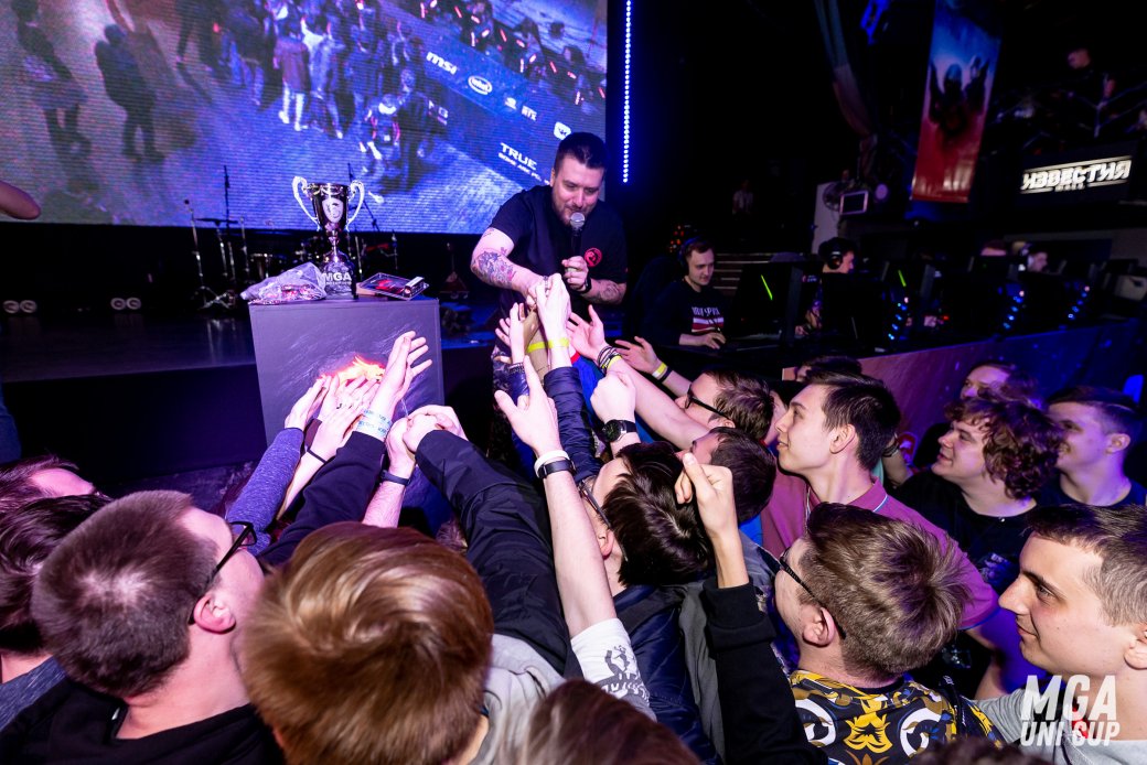 Сборка компьютера, матч в CS:GO против спецназа и пляски с Нейромонахом. Чем запомнился MGA Uni Cup — фото 2