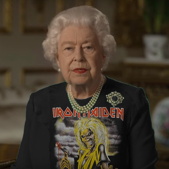 Галерея Британская королева стала мемом. Виноват зеленый наряд и «фотошоп» - 15 фото