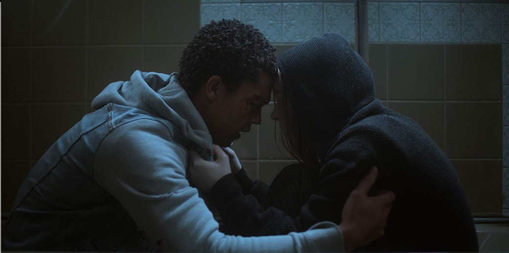 Рецензия на сериал «Невинные» — молодежная sci-fi драма о подростках в бегах от Netflix — фото 1