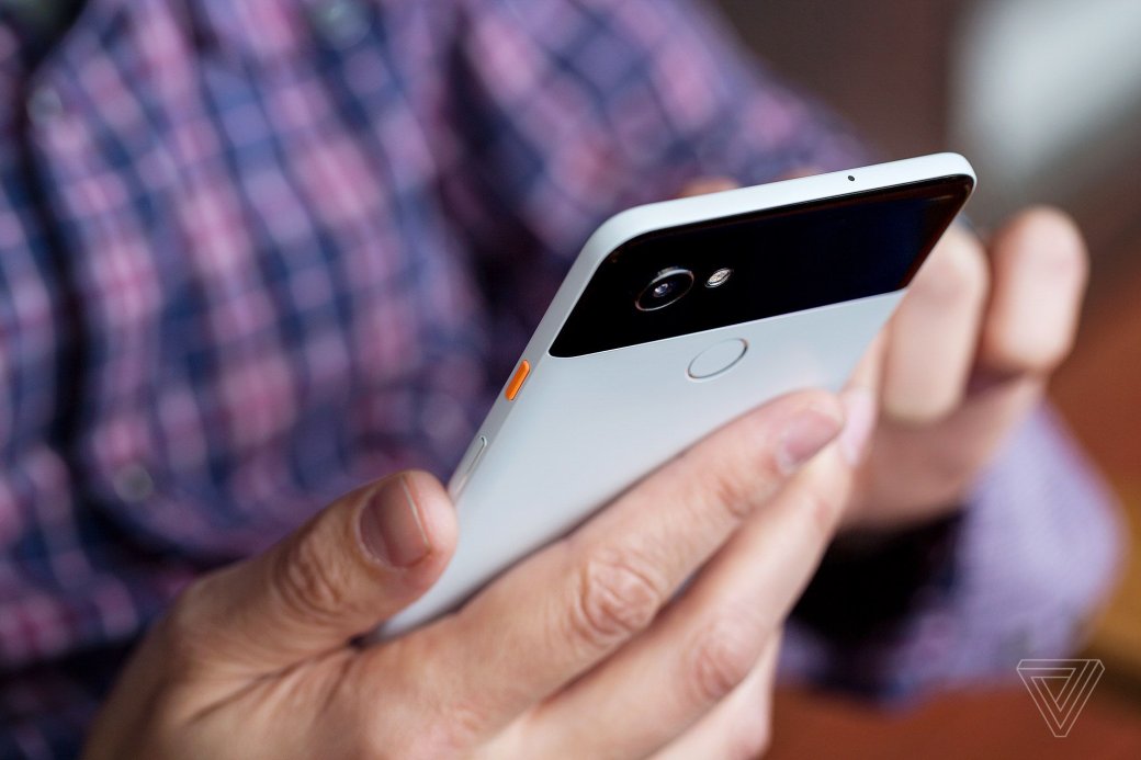 Галерея Что не так с Google Pixel 2? Главные плюсы и минусы новых смартфонов - 2 фото