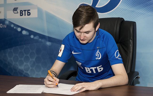 Как киберфутболисты восприняли новость о переносе чемпионата РФПЛ из FIFA в Pro Evolution Soccer — фото 8