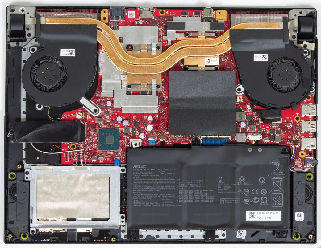 Asus p526 не включается и горит красный