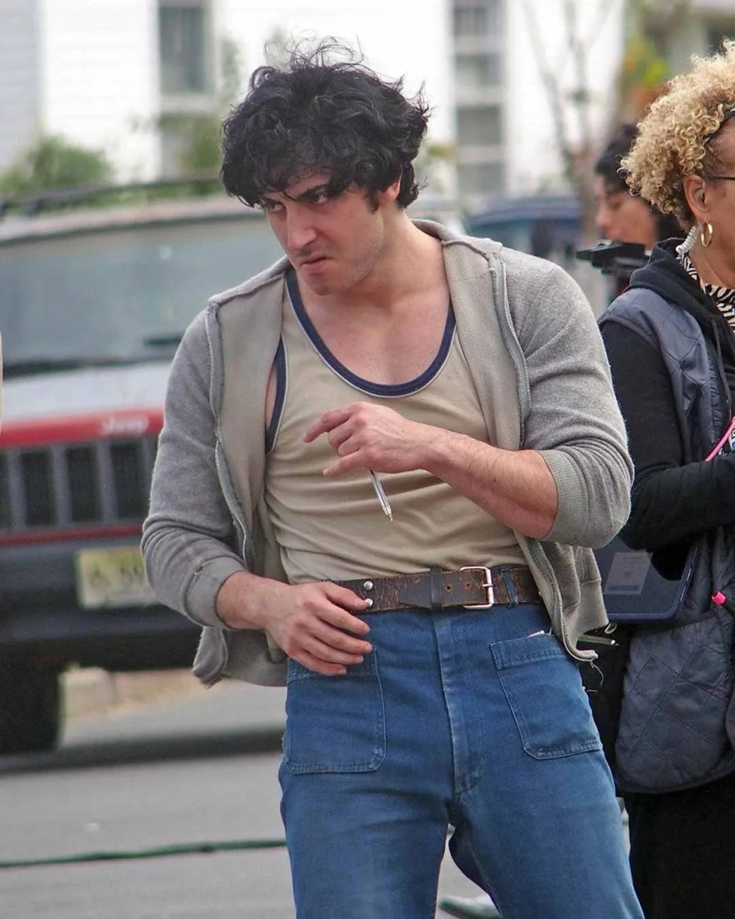 Галерея Появились фото Энтони Ипполито в роли молодого Сильвестра Сталлоне из «Я играю Рокки» - 4 фото