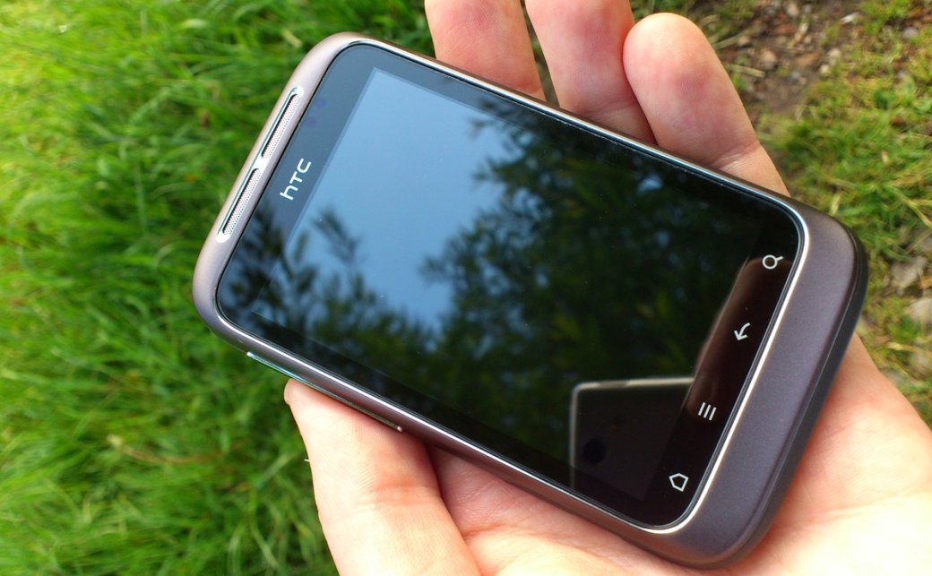 HTC перезапускает популярную серию Wildfire. Появились первые фото и характеристики этих смартфонов — фото 1