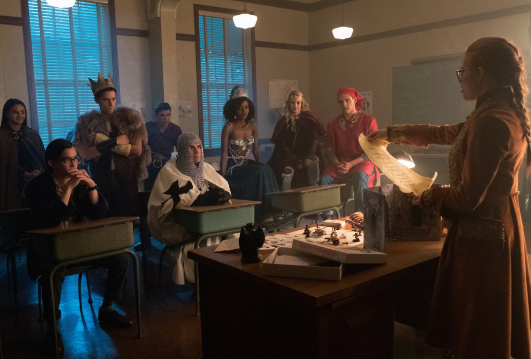 Худший сериал о подростках, от которого не оторваться. Как я пережил 3 сезон «Ривердэйла» — фото 3