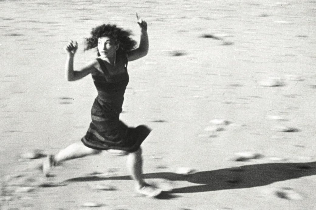 Майя Дерен в фильме «На берегу» (1944)