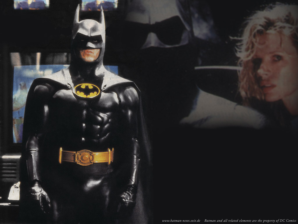 Галерея Галерея костюмов Темного Рыцаря — как с годами менялся образ Бэтмена? - 6 фото