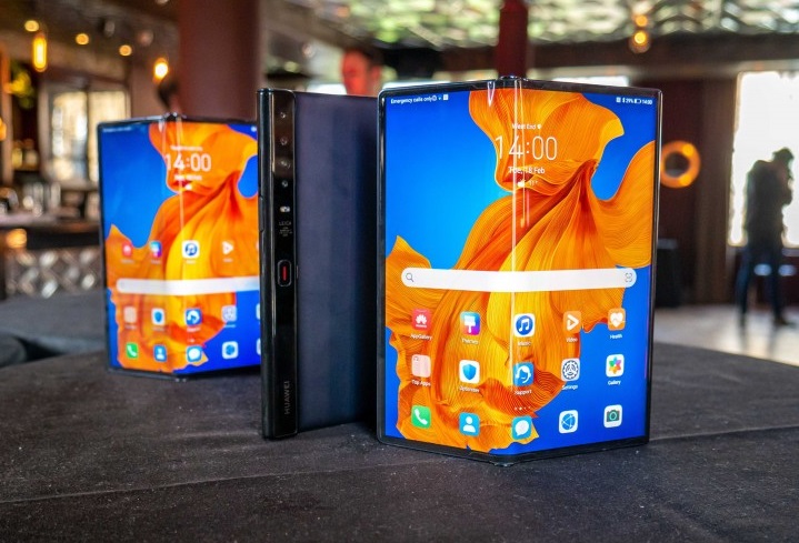Галерея Huawei представила новый складной флагман Mate Xs за 176 000 рублей - 3 фото
