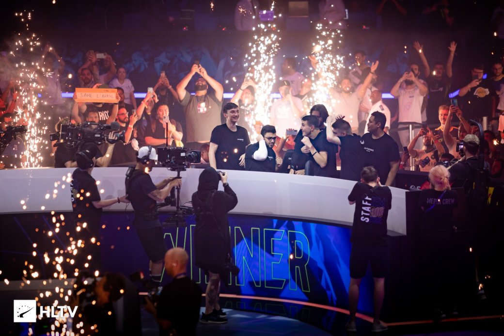 Российская команда Outsiders победила на чемпионате IEM Rio Major 2022 по CS: GO — изображение 9