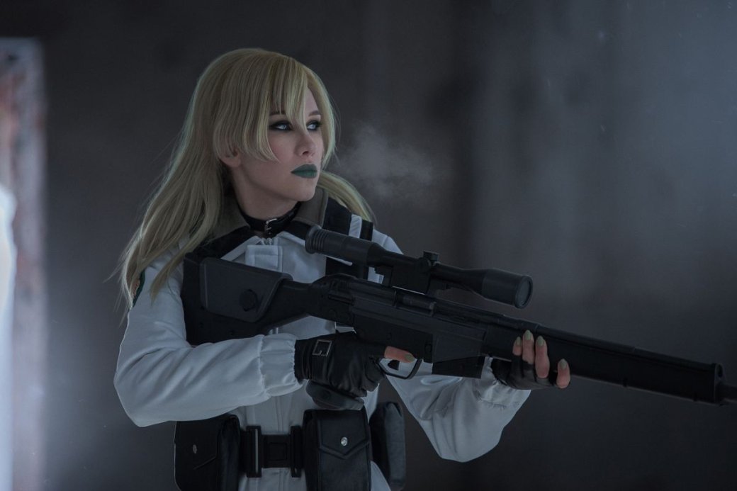 Галерея Модель показала суровый косплей на Снайпера Вульф из Metal Gear Solid - 8 фото