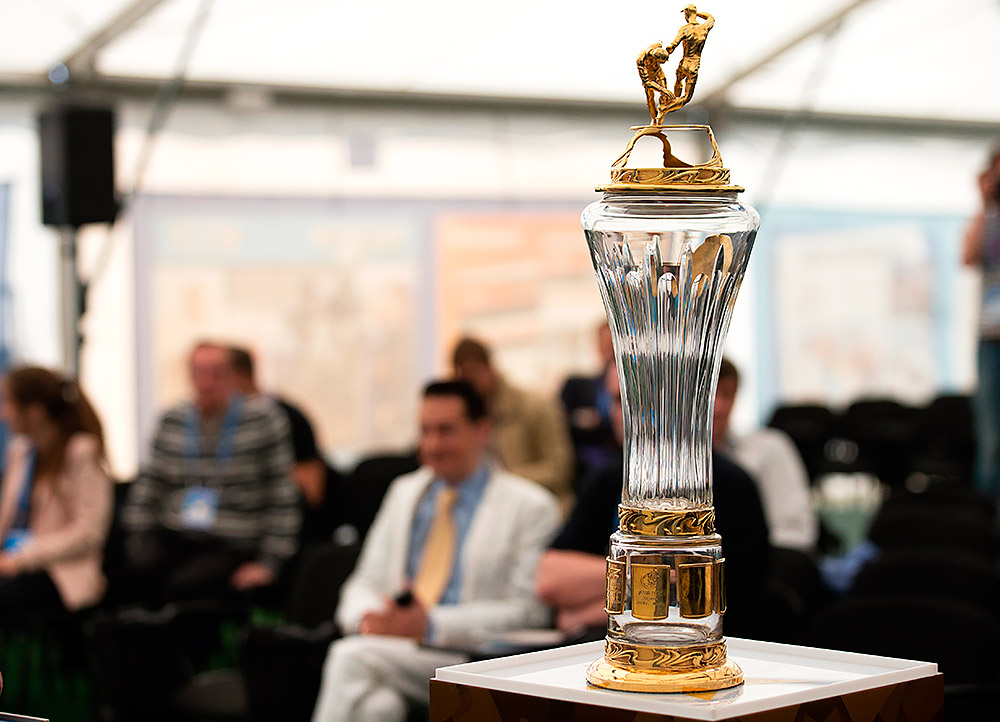Махнулись не глядя. В PES 19 будет российская лига, а в FIFA 19 Лига Чемпионов и Лига Европы? — фото 1